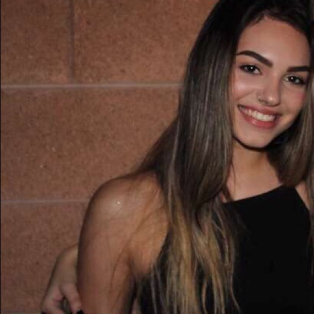 Meet your Posher, Talia